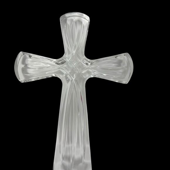 Towle 24% Lead Crystal Standing Cross 9" Tall Hand Cut Made in Poland CHIP - Picture 9 of 16